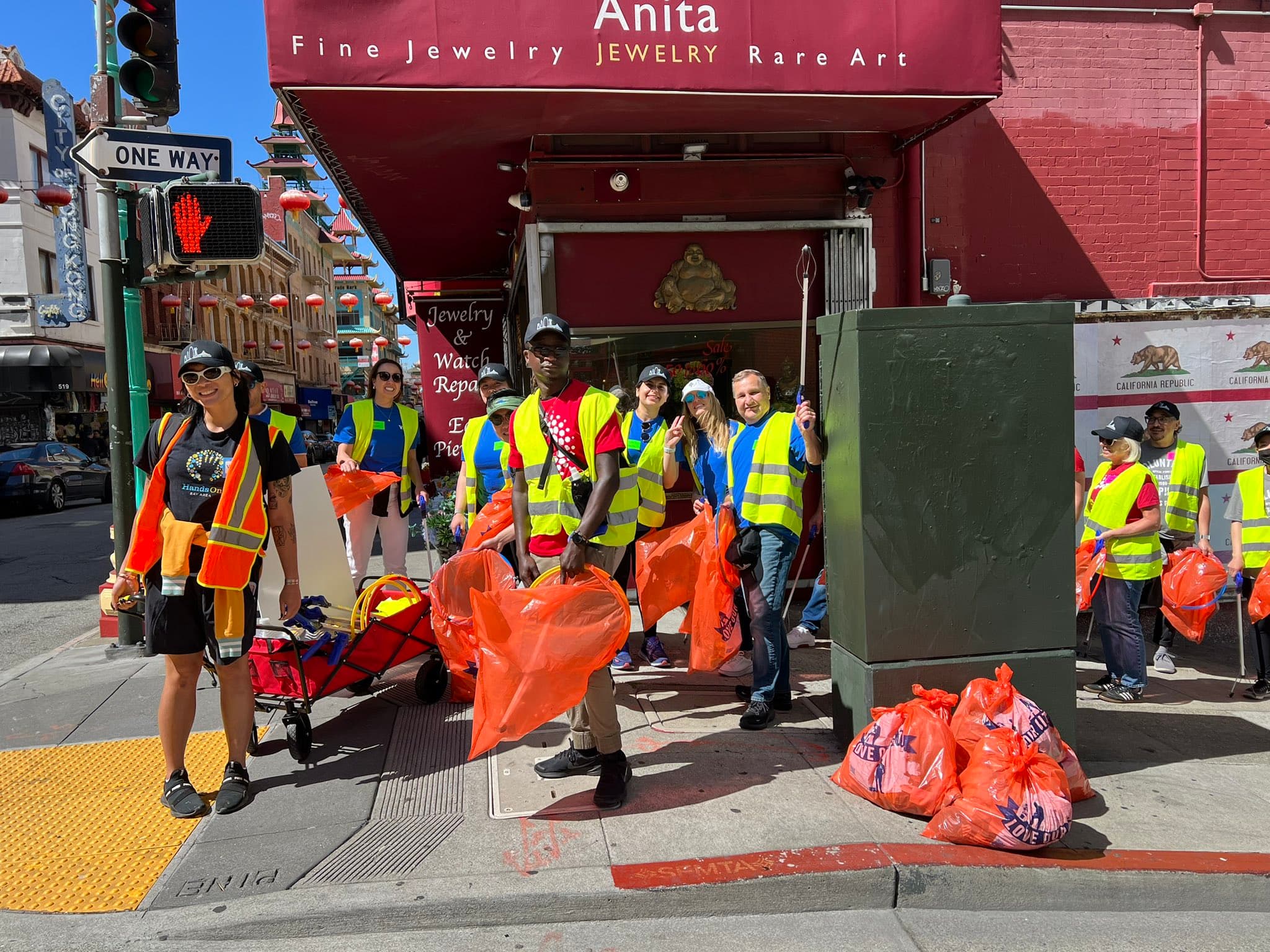 Chinatown Cleanup + Apple Photography Tour