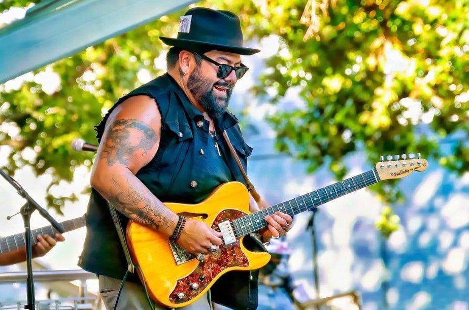 Jr. De Ville — Biscuits and Blues